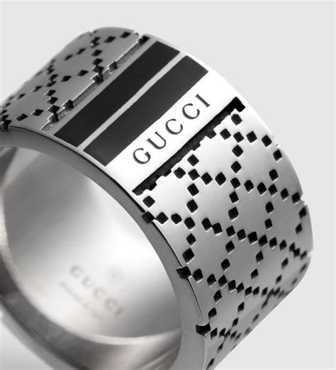 pre own gucci men ring